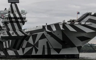 Pintando navios de guerra como arte: as origens da camuflagem disruptiva.