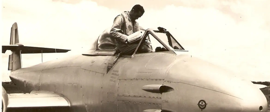 FLYBOY AUTOMÁTICO P-47D