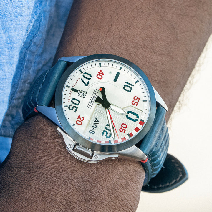 Steel Ascent [Pré-Venda]