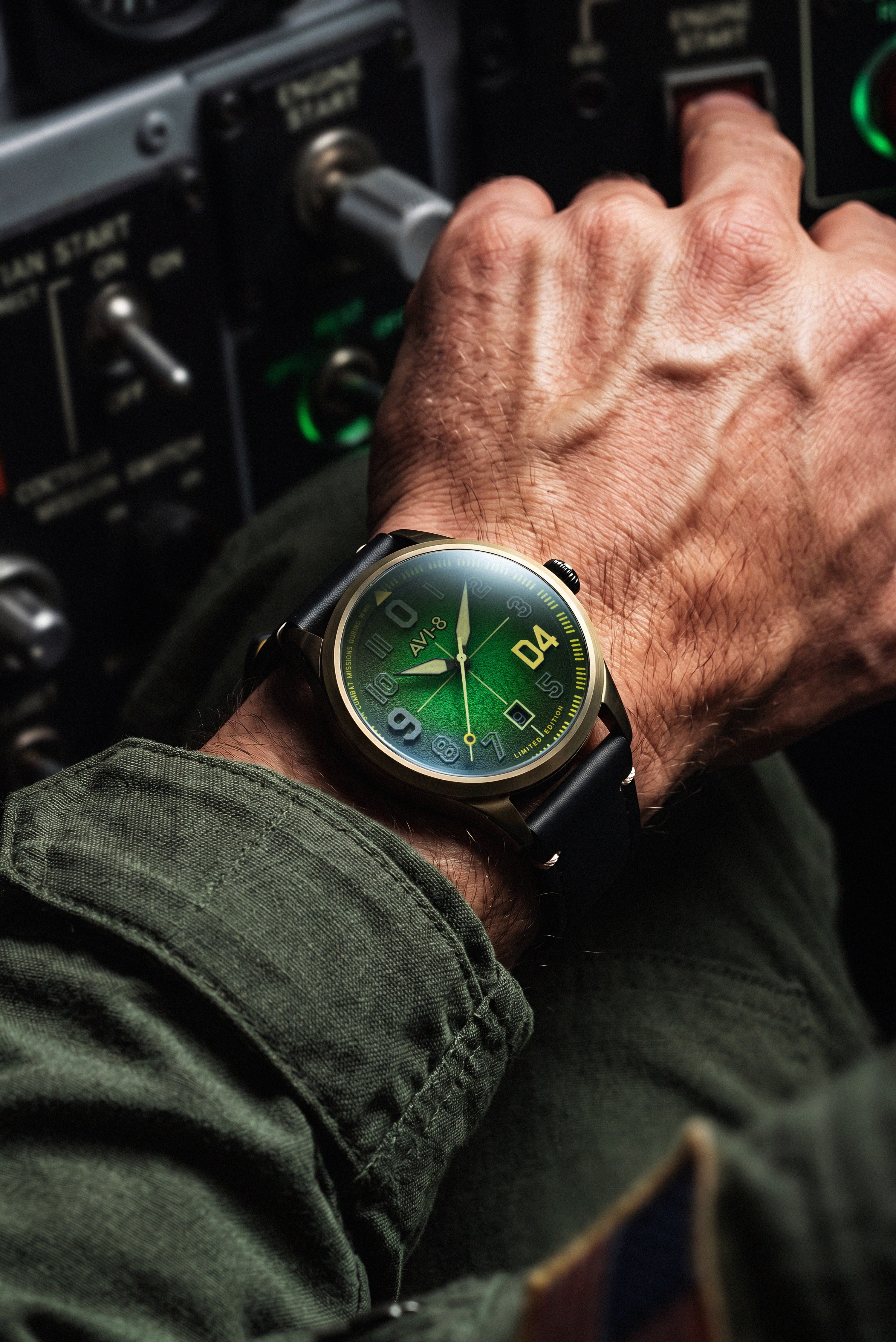 レア Big Jam Octave SE-4 FLYBOY ENGINEER D4 – Spinnaker Watches Brasil